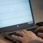 Como reduzir custos operacionais com tecnologia embarcada em veículos?